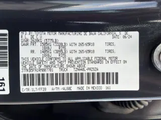 Toyota Tacoma 2024 4x2 SR5 4p Doble Cabina 5.0 ft SB