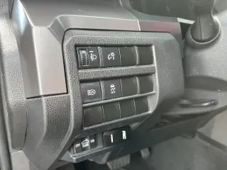Toyota Tacoma 2024 4x2 SR5 4p Doble Cabina 5.0 ft SB