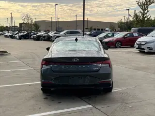 Hyundai ELANTRA Hybrid 2023 Limited 4dr Sedan