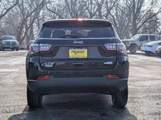 Jeep Compass 2022 4x4 Latitude 4dr SUV