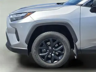 Toyota RAV4 2024 LE SUV 4p.