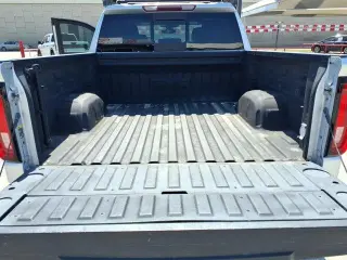 GMC Sierra 1500 2020 4x2 SLT 4dr Cabina de tripulacion completa 5.8 ft. CB