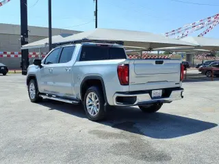 GMC Sierra 1500 2020 4x2 SLT 4dr Cabina de tripulacion completa 5.8 ft. CB