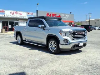 GMC Sierra 1500 2020 4x2 SLT 4dr Cabina de tripulacion completa 5.8 ft. CB