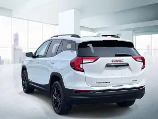 Terreno GMC 2024 Tracción Total SLT 4p SUV
