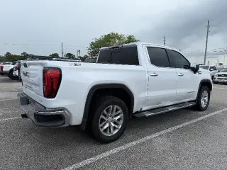 GMC Sierra 1500 2019 4x4 SLT 4p. Cabina Completa 5.8 ft. Cb