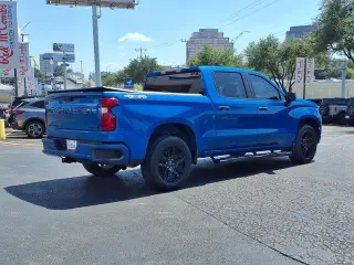 Chevrolet Silverado 1500 2022 4x4 Custom 4dr Crew Cab 5.8 ft. CB