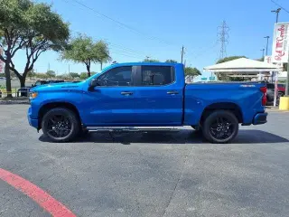 Chevrolet Silverado 1500 2022 4x4 Custom 4dr Crew Cab 5.8 ft. CB