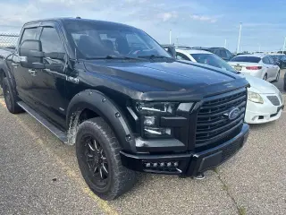 Ford F-150 2015 4x4 XLT 4dr SuperCrew 5.5 ft. SB