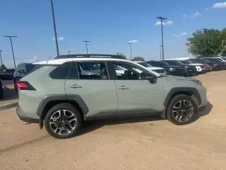 Toyota RAV4 2019 AWD Aventura 4p SUV