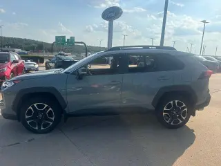Toyota RAV4 2019 AWD Aventura 4p SUV