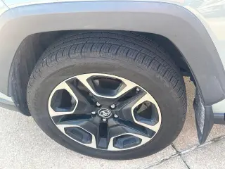 Toyota RAV4 2019 AWD Aventura 4p SUV
