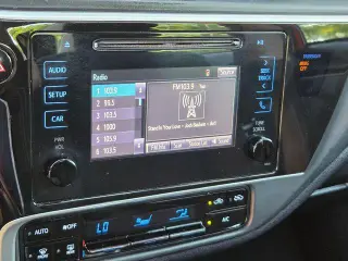 Toyota Corolla 2018 LE 4p Sedano