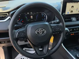 Toyota RAV4 Híbrido 2024 AWD LE 4dr SUV