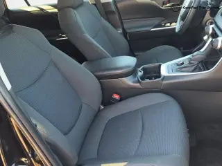 Toyota RAV4 Híbrido 2024 AWD LE 4dr SUV