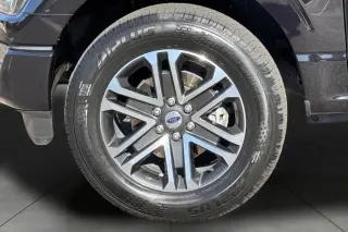 Ford F-150 2023 4x4 XL 4dr SuperCrew 5.5 ft. SB