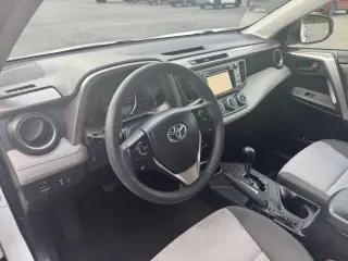Toyota RAV4 2014 AWD LE 4dr SUV