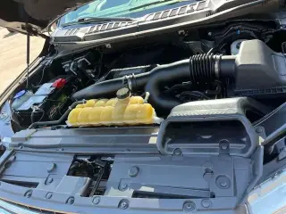 Ford F-150 2020 4x4 Lariat 4p SuperCab 5.5 ft. SB
