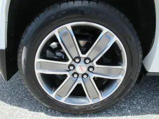 GMC Acadia 2019 Denali 4p SUV
