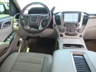 GMC Yukon 2015 4x2 Denali 4puerta SUV