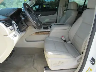 GMC Yukon 2015 4x2 Denali 4puerta SUV