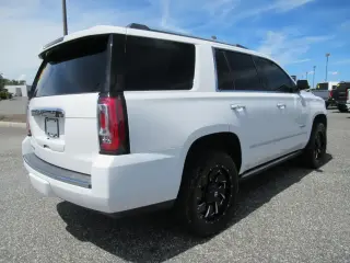 GMC Yukon 2015 4x2 Denali 4puerta SUV