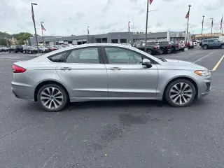 Ford Fusion 2020 AWD SE 4dr Sedan
