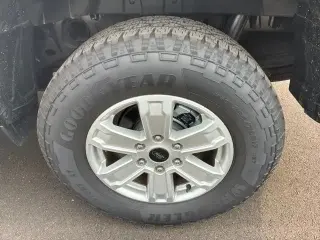 Ford Ranger 2025 4x4 XL 4dr SuperCrew 5.0 ft. SB