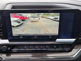 Chevrolet Silverado 1500 2023 4x4 RST cabina crew 4 puertas 5.8 ft. SB