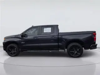 Chevrolet Silverado 1500 2023 4x4 RST cabina crew 4 puertas 5.8 ft. SB