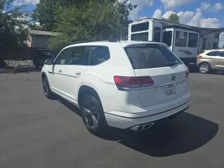 Volkswagen Atlas 2021 4motion AWD V6 SE R-Line 4p SUV con tecnología (lanzamiento a mitad de año)
