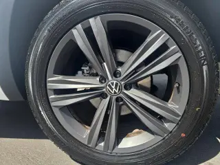 Volkswagen Atlas 2021 4motion AWD V6 SE R-Line 4p SUV con tecnología (lanzamiento a mitad de año)
