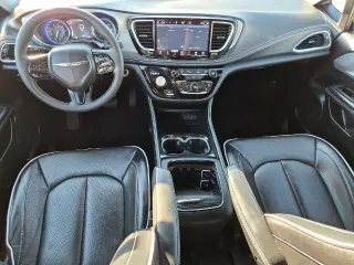 Chrysler Pacifica 2025 Limited 4p Minivan