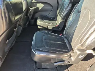 Chrysler Pacifica 2025 Limited 4p Minivan