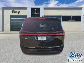 Chrysler Pacifica 2025 Limited 4p Minivan