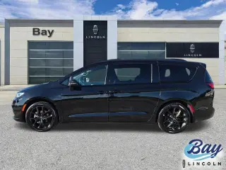 Chrysler Pacifica 2025 Limited 4p Minivan