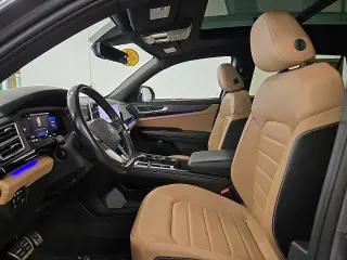 Volkswagen Atlas Cross Sport 2024 4x4 SEL R-Line 4Motion SUV 4p.
