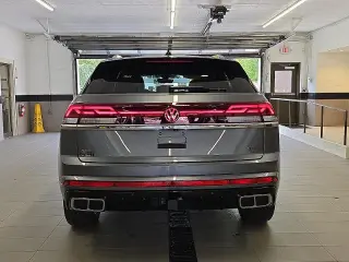 Volkswagen Atlas Cross Sport 2024 4x4 SEL R-Line 4Motion SUV 4p.