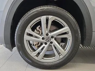 Volkswagen Atlas Cross Sport 2024 4x4 SEL R-Line 4Motion SUV 4p.