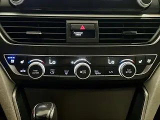 Honda Accord 2018 Touring 4dr Sedan (1.5T I4)
