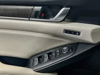 Honda Accord 2018 Touring 4dr Sedan (1.5T I4)