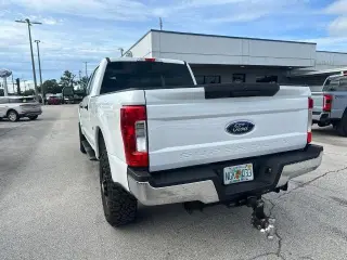 Ford F-250 Super Duty 2019 4x4 XLT 4dr Crew Cab 8 ft. LB Pickup