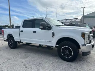 Ford F-250 Super Duty 2019 4x4 XLT 4dr Crew Cab 8 ft. LB Pickup