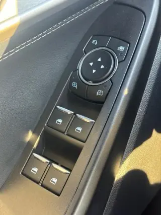 Ford Explorer 2020 Limited SSV de 4 puertas