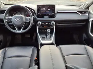 Toyota RAV4 2020 XLE Premium 4dr SUV