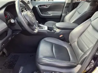 Toyota RAV4 2020 XLE Premium 4dr SUV
