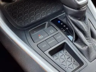 Toyota RAV4 2020 XLE Premium 4dr SUV