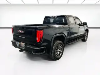 GMC Sierra 1500 Limited 2022 4x4 AT4 4p Cabina de Tripulacion 5.8 ft. CB