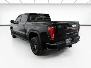 GMC Sierra 1500 Limited 2022 4x4 AT4 4p Cabina de Tripulacion 5.8 ft. CB