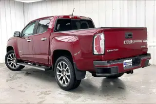 GMC Canyon 2019 4x4 Denali 4p Crew Cab 5 ft. SB